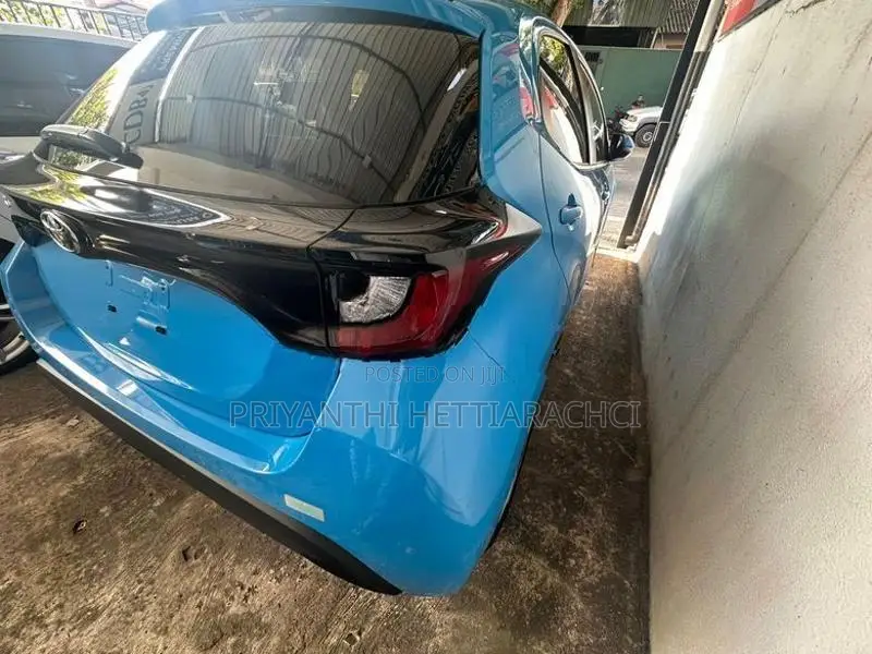 Toyota Yaris X Grde 2023