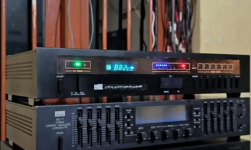 Sansui Digital Stereo Tuner T-9