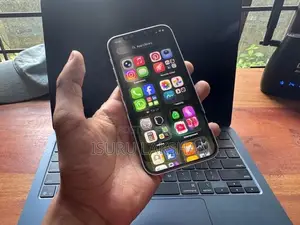 Apple iPhone 12 (Used)