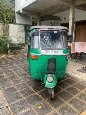 Bajaj RE 2005