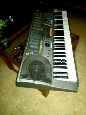 CTK 667 Keyboard