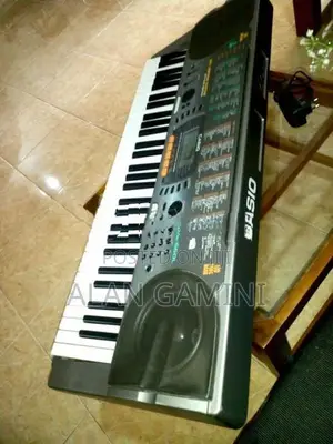 CTK 667 Keyboard