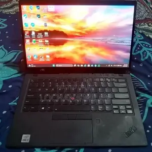 Lenovo ThinkPad X1 Carbon Laptop