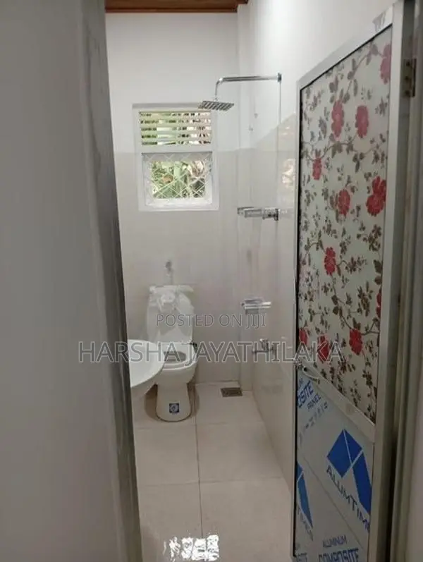 මහනුවර දොරගමුවෙන් නිවසක් විකිණීමට