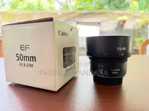 Canon 77D Full Set 50mm Lens 75-300mm