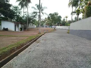 හෝමාගම බිම් කොටස් විකිණීමට ..