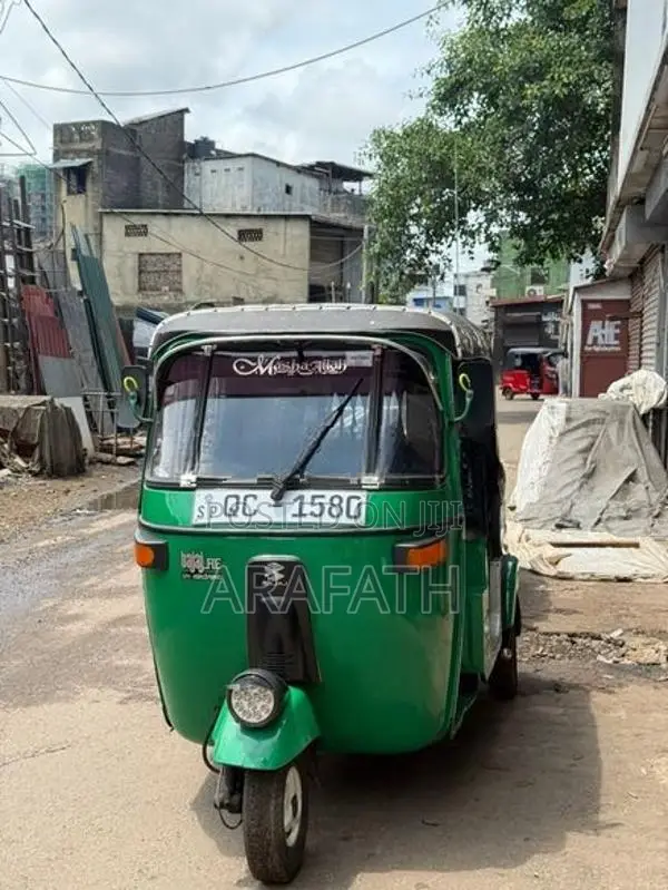 Bajaj RE 2 Stroke 2005