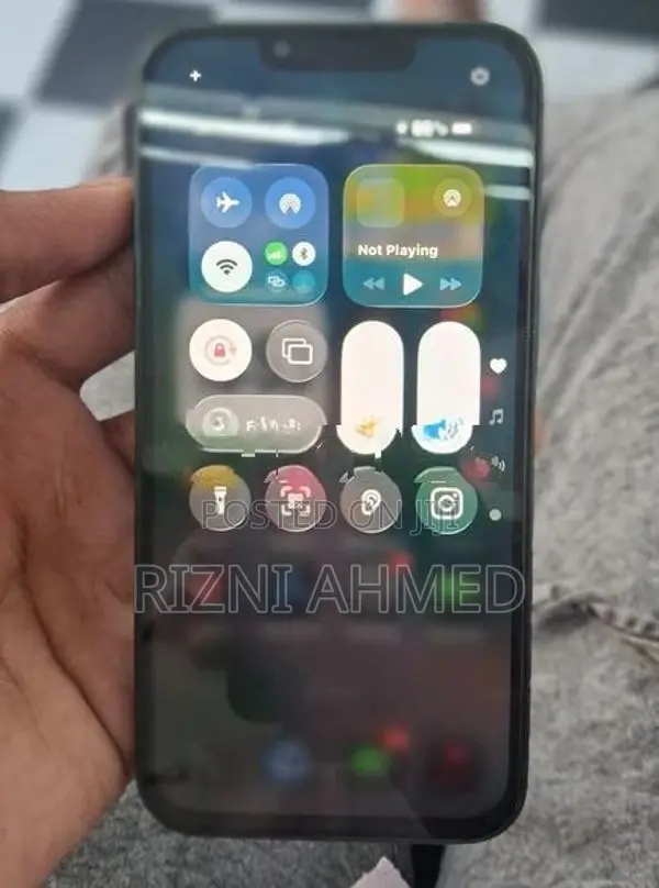 Apple iPhone 13 (Used)