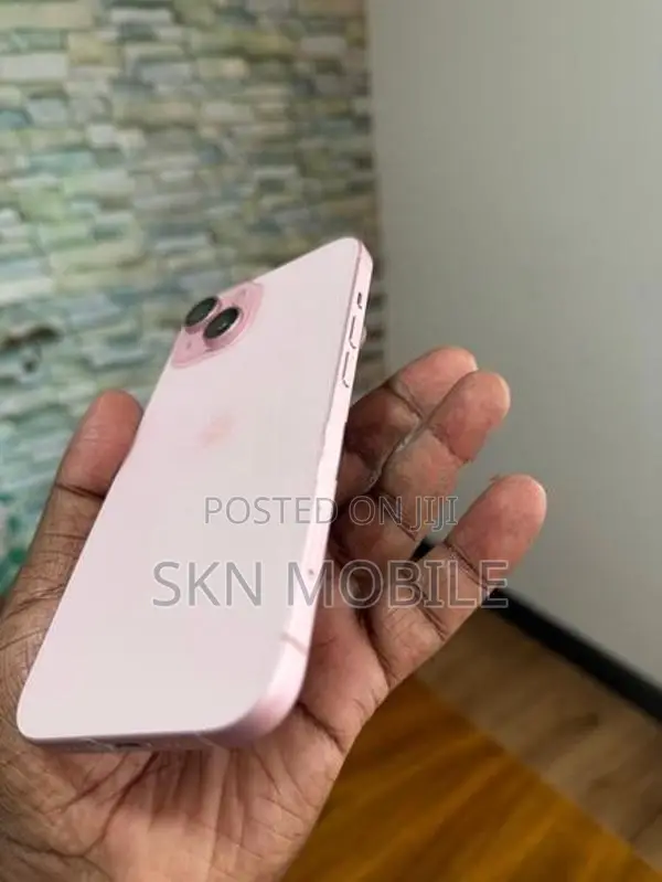 Apple iPhone 15 512GB (Used)