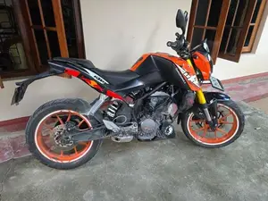 KTM Duke 200 Bs4 2018