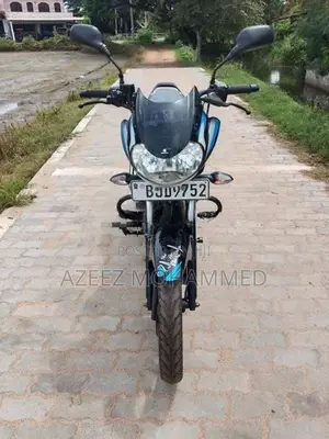 Bajaj Discover 125 2023
