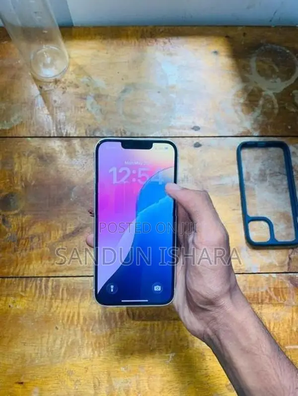 Apple iPhone 14 (Used)