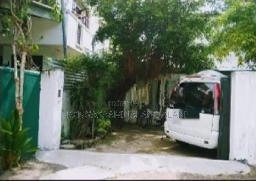 Land with House for sale in Mount Lavinia
