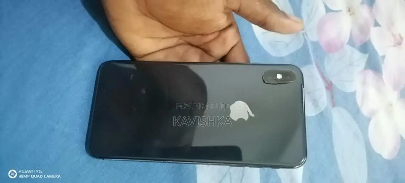 Apple iPhone XS Max (Used)