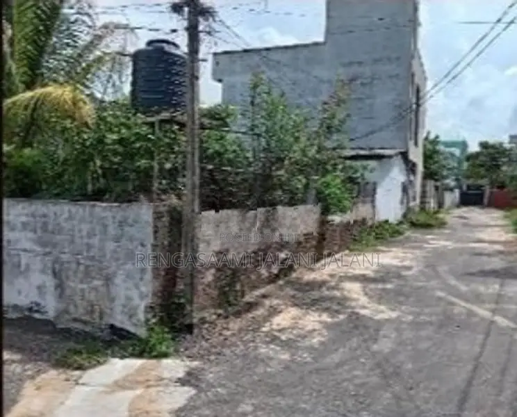 Land with House for sale in Mount Lavinia