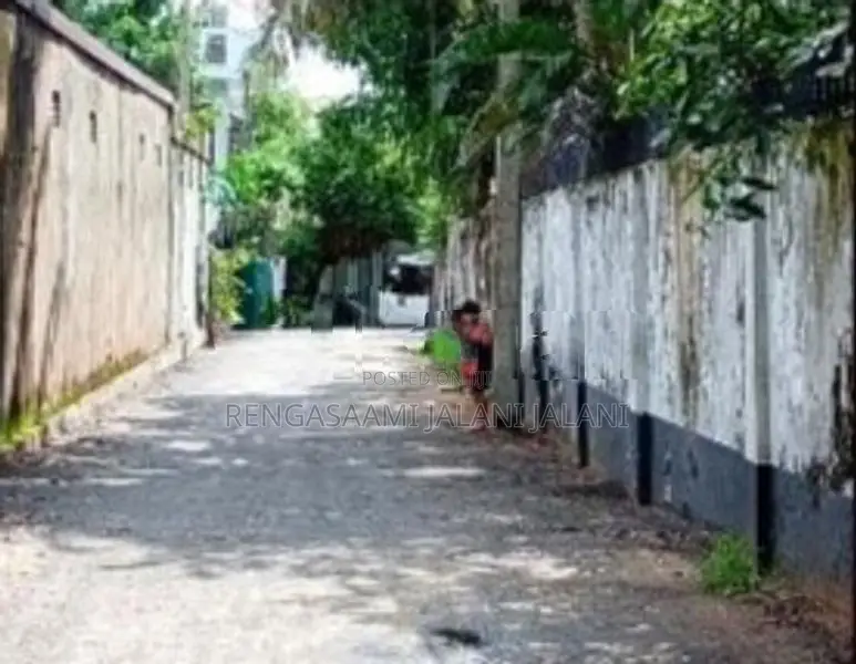 Land with House for sale in Mount Lavinia