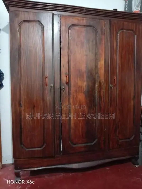 දොර තුන කොස් අලුමාරිය