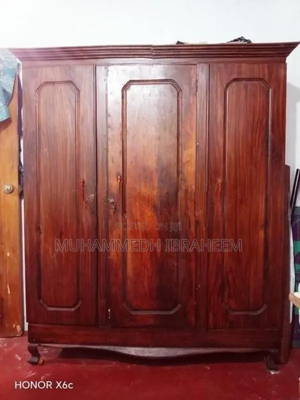 දොර තුන කොස් අලුමාරිය