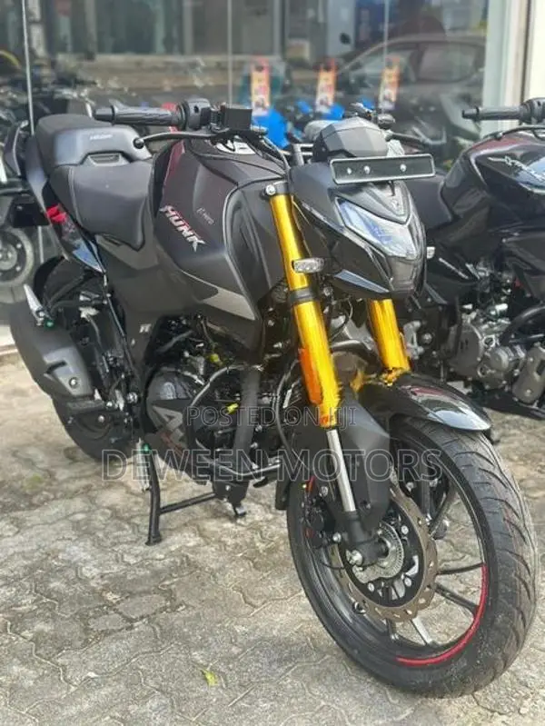 Hero Hunk 160R Brand New 4V 2026
