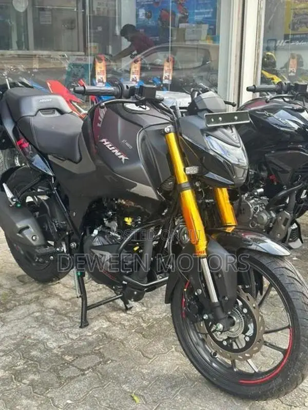 Hero Hunk 160R 4V Brand New 2026