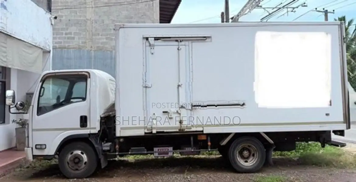 Isuzu Elf 2015