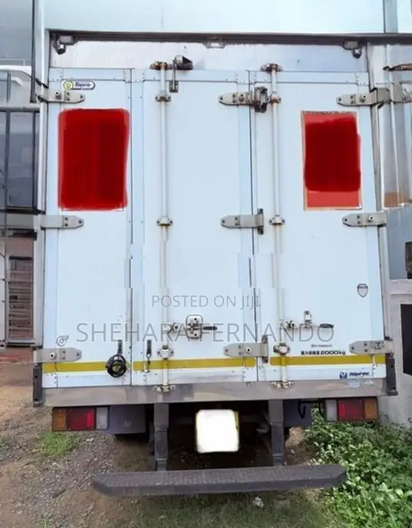 Isuzu Elf 2015