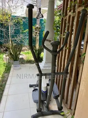 Domyos E130 Elliptical Cross Trainer