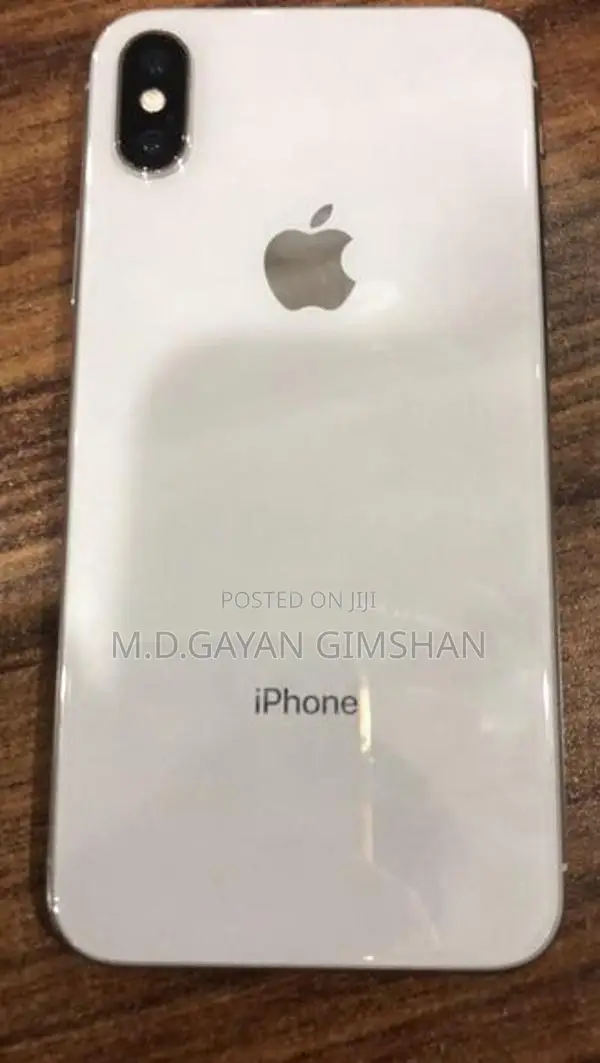 Apple iPhone X (Used)