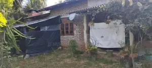 නිවසක් සමඟ ඉඩමක් තිකුනාමලෙ
