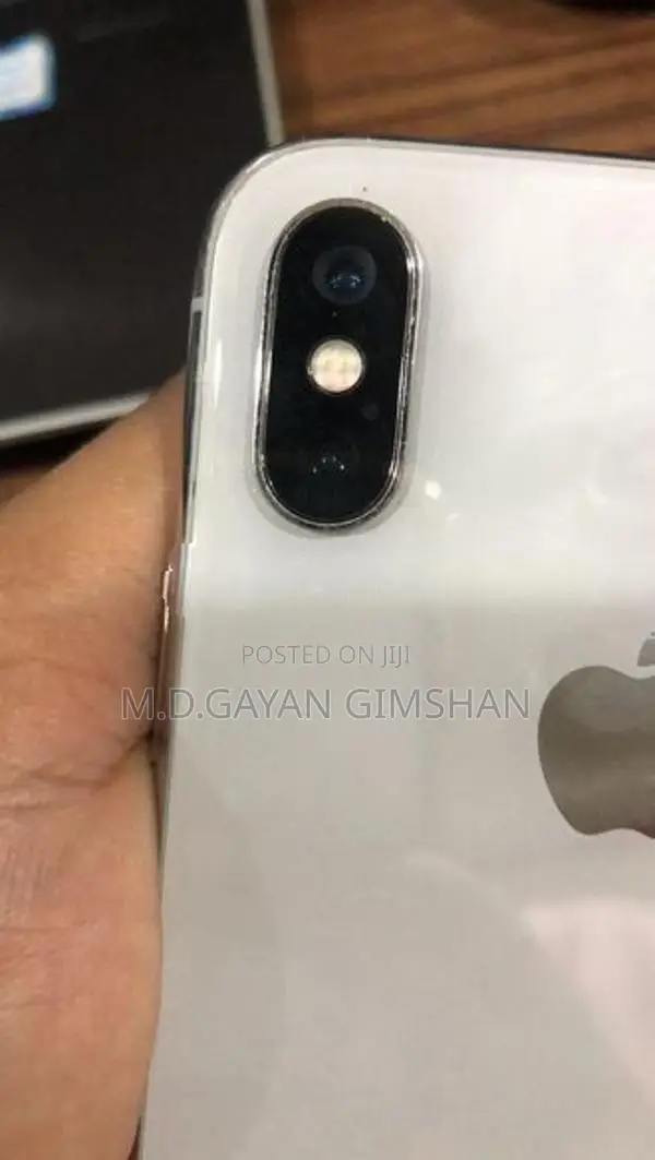 Apple iPhone X (Used)
