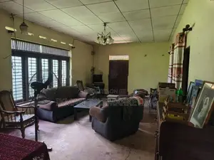 Land with House for Sale in Kochchikade