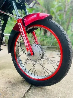 Bajaj CT100 2005