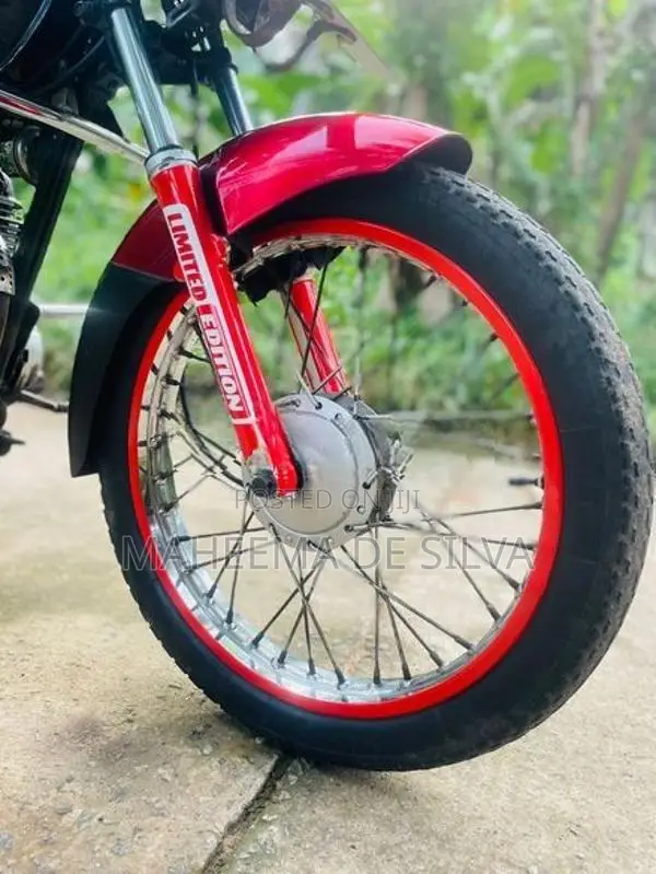 Bajaj CT100 2005