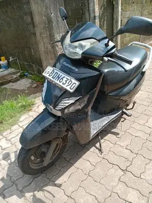 Mahindra Gusto 2015