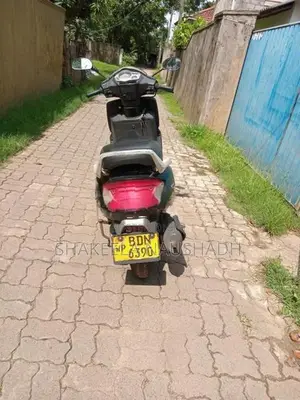 Mahindra Gusto 2015