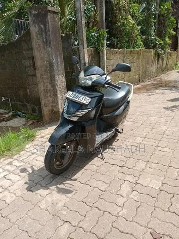 Mahindra Gusto 2015