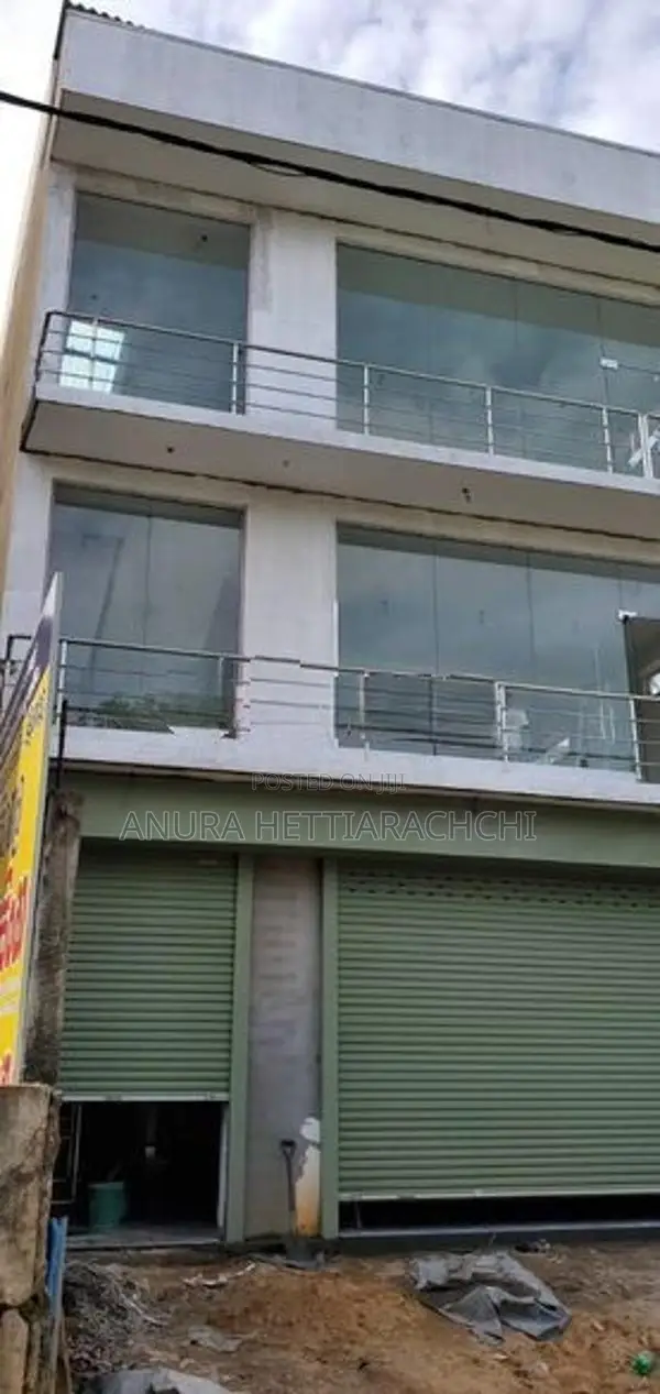 Commercial Building for Lease Piliyandala