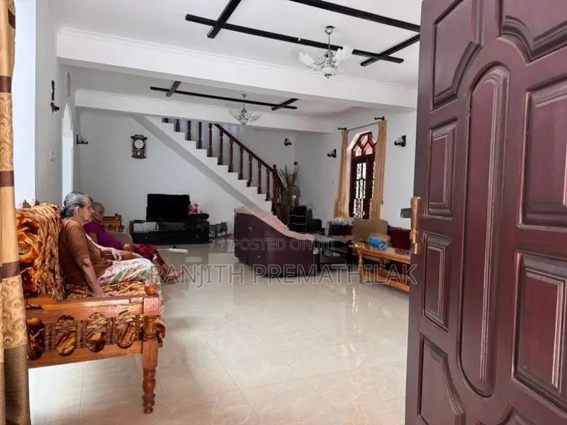 Two Storey House for Sale in Beligala