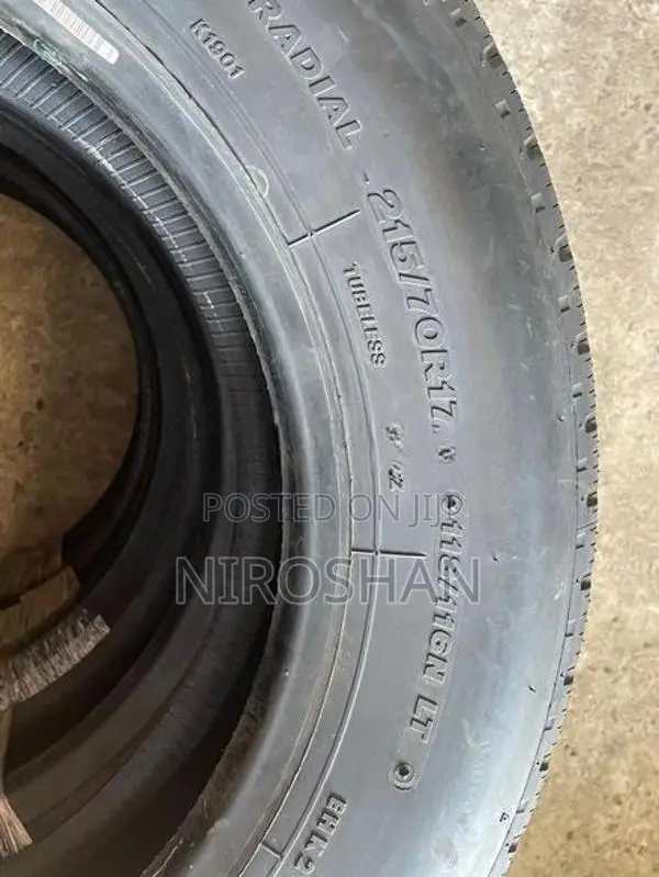 Brindgestone Tyre 215/70 R/17.5