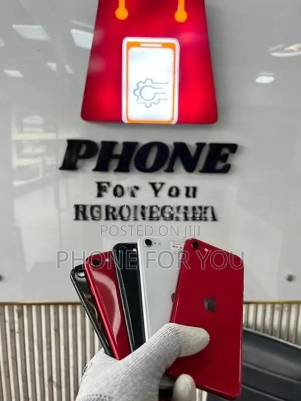 Apple iPhone SE 2 (Used)