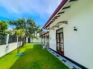 13.5 Perch Nice Garden Modern House Sale in Negombo