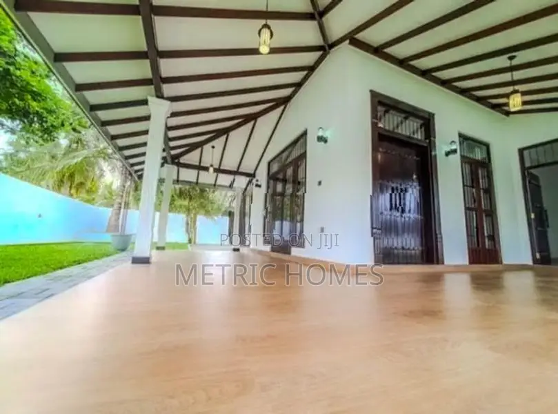 13.5 Perch Nice Garden Modern House Sale in Negombo
