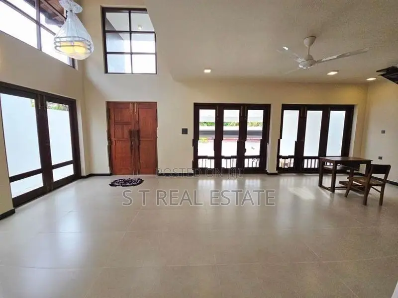 03BR Luxury Two Storey House for Sale In Battaramulla