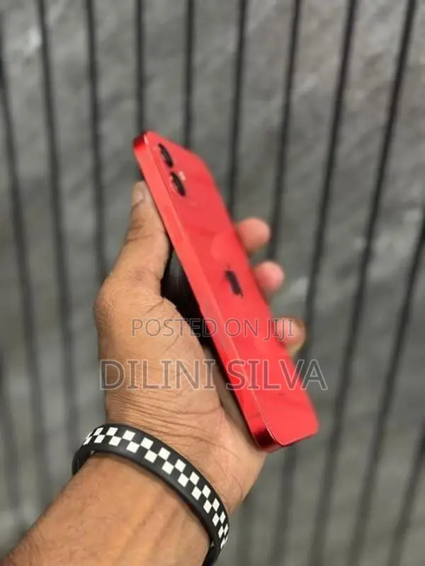Apple iPhone 12 (Used)