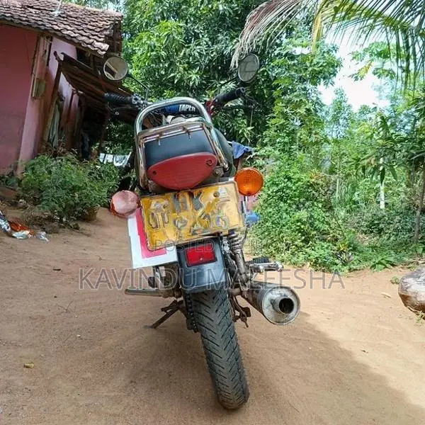 Bajaj Boxer 100 2002