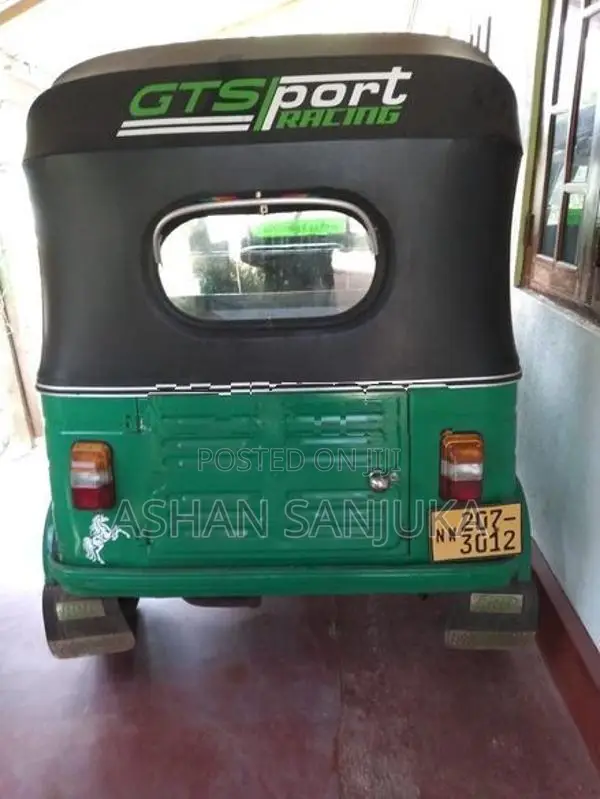 Bajaj RE 1985