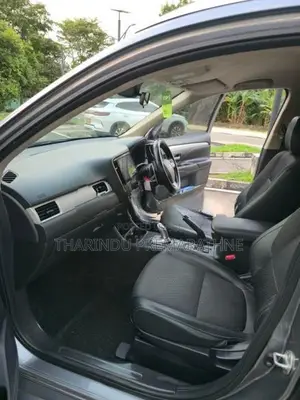 Mitsubishi Outlander 2014