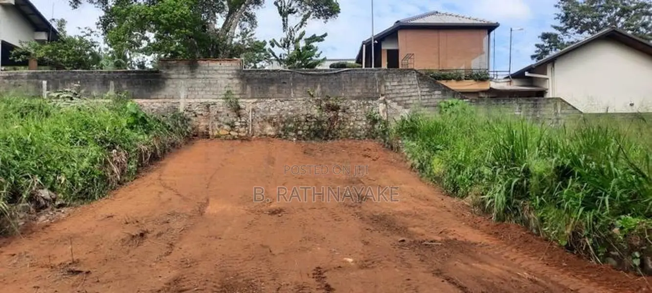 9.5 Perches Residential Land for Sale in Isurupura Road, Malabe