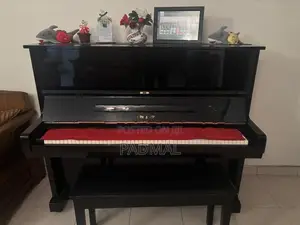Piano - Yamaha U2