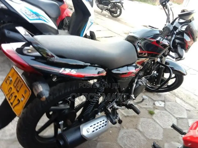 Bajaj Discover 2010